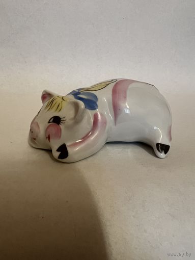 Статуэтка "Свинья" фарфор ДФЗ