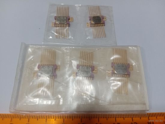 Микросхемы одним лотом
