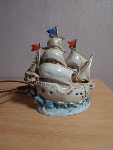 Светильник-ароматизатор "Кораблик" Фарфор ГДР