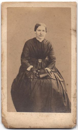 Старинная фотография на картоне