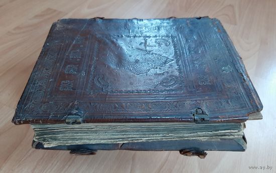 Книга КОНВОЛЮТ 3 издания :1) Ефрем Сирин и Авва Дорофей , Супрасль 1786 год + 2) Слово о лжепророках и учителях  + 3 ) О житии христианском.  Почаевская типография. 4*.