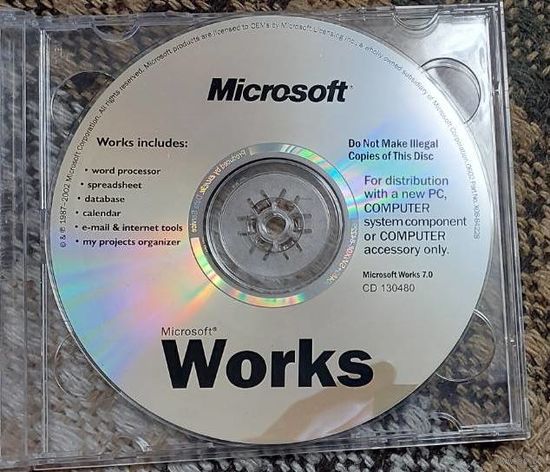 Компакт-диск Microsoft Works