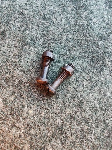 Винты к рукоятке к К98 /1/.