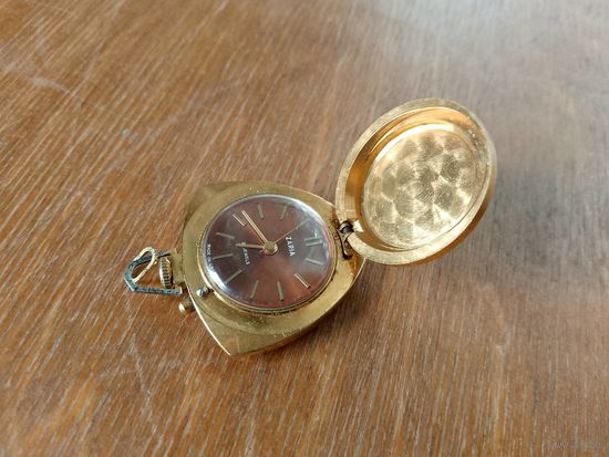 Часы кулон Заря Au позолоченные