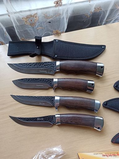 Нож Волк , Охотник (сталь 65х13), Buck - любой 40 руб , верхний 43 руб.