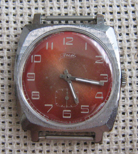 Часы. Зим 2602.