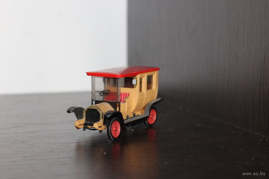 Пластиковый, ретро автомобиль "Daimler Benz - 1911", ГДР.