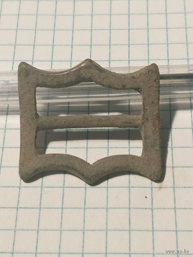 Старая красивая пряжка.