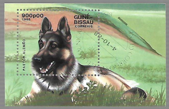 1988 Гвинея-Бисау 966 / B273 Собаки