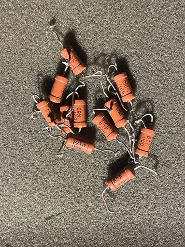 Резистор 82 Ом, 1Вт (цена за 1шт)