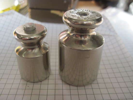 Две гири, гирьки с рубля!