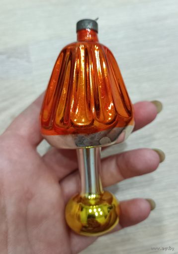 Елочные игрушки, стекло, лампа