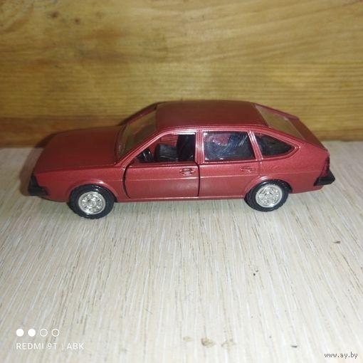 Винтаж.VW PASSAT GLS .CONRAD.Оригинал.Германия.1/43.