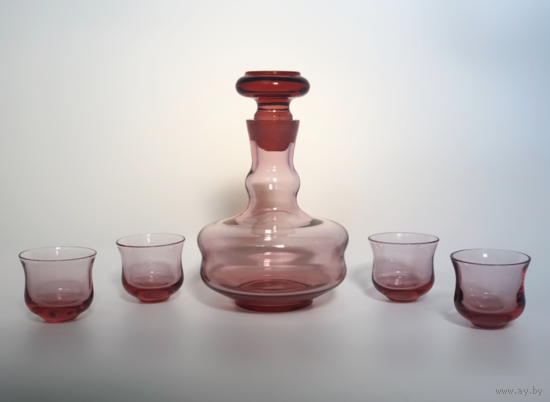 Графин и рюмки цветное стекло ссср