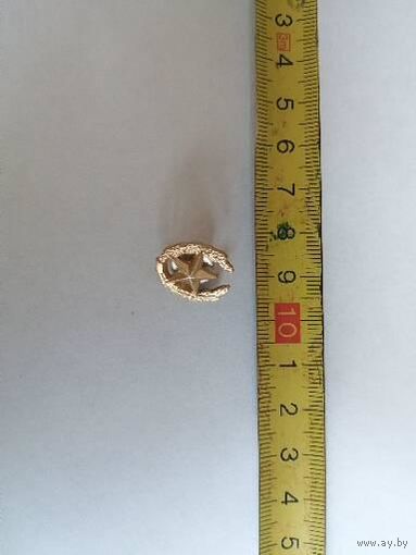 Эмблема на петлицы