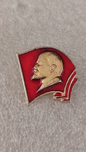 Значек знак Ленин,200 лотов с 1 рубля!!!