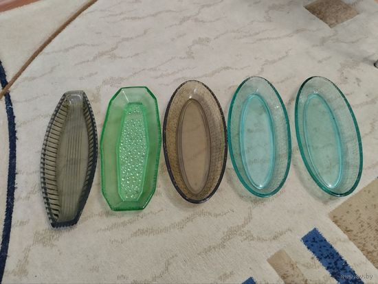 Селедочницы СССР Неман цветное стекло 5 шт одним лотом