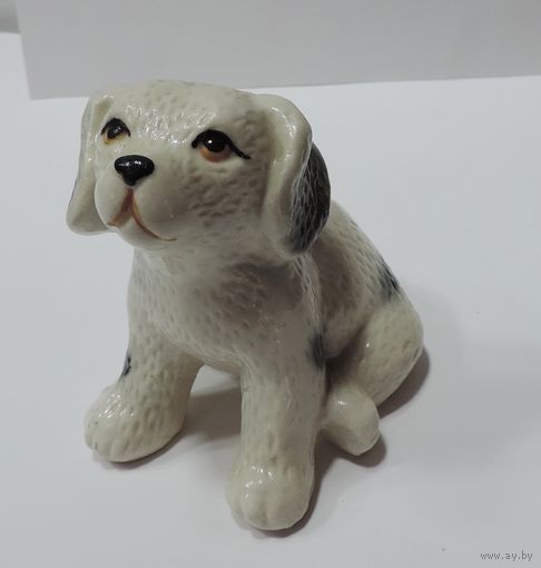 Статуэтка фарфоровая "Собака" 80-е годы Европа. Высота 6.5 см.