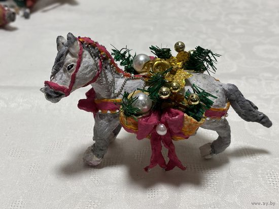 Игрушка на елку из ваты