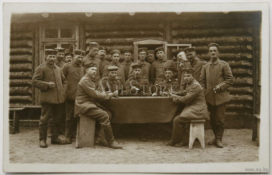 Игра в карты. Германские солдаты. Первая Мировая война.