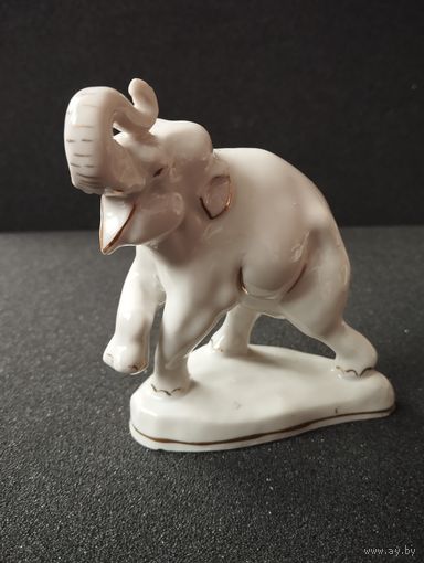 Статуэтка фарфоровая белый Слон. СССР