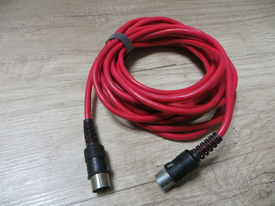 Аудио кабель СССР 5,5 м.