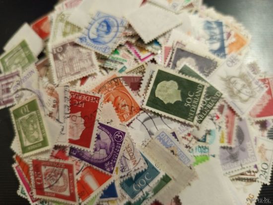 На удачу!!! 50 почтовых марок Европы (возможны повторы) - из мешка.