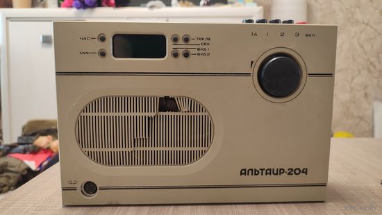 Радиоприемник Альтаир-204,200 лотов с 1 рубля!!!