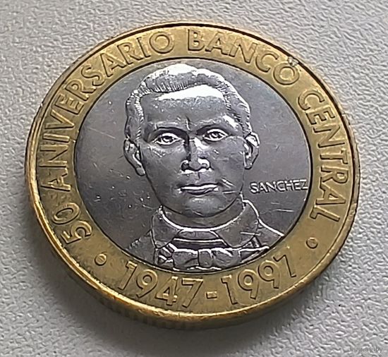 Доминикана 5 песо, 1997 50 лет Центробанку 3-11-14