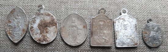 Образок медальон католический Al,одним лотом,  в ремонт.