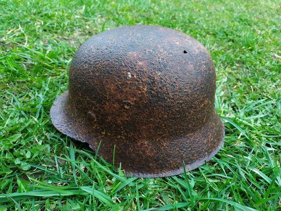 Каска (Stahlhelm M42)