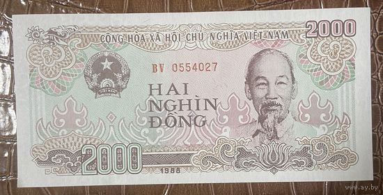 Банкнота Вьетнам. 2000 донгов. 1988 год.