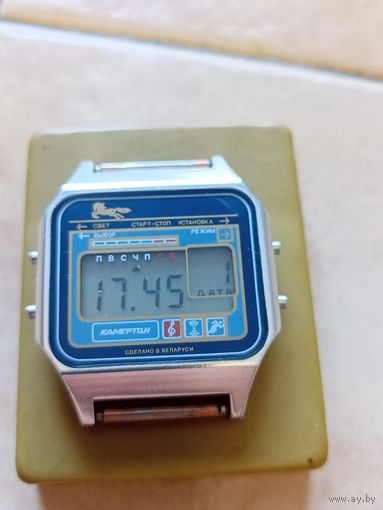 Часы Электроника , состояние нового