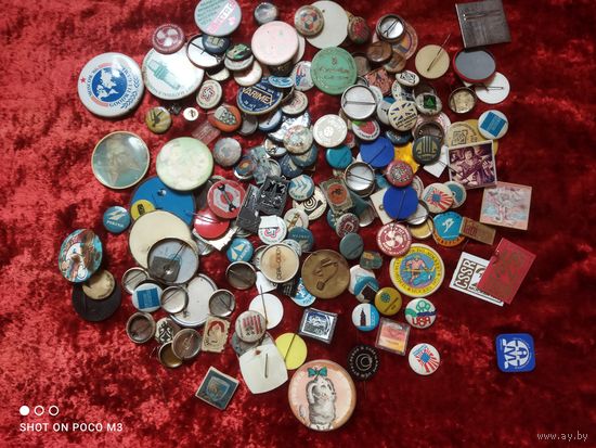 Значки,всякие,как есть,и кондиция и нет,около 200 шт.