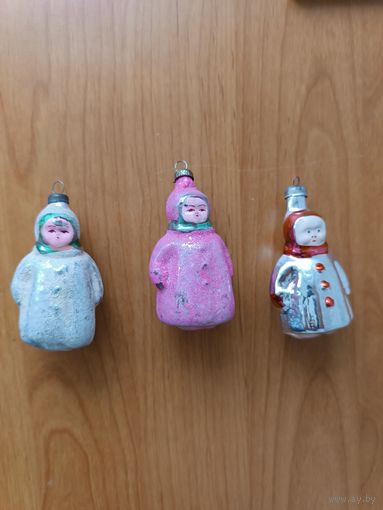 Елочные игрушки  Девочки в пальто - СССР