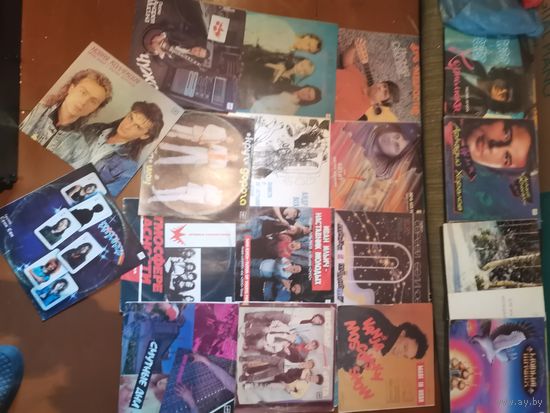 Виниловые пластинки, СССР в нормальном состоянии не затертые 6р штука