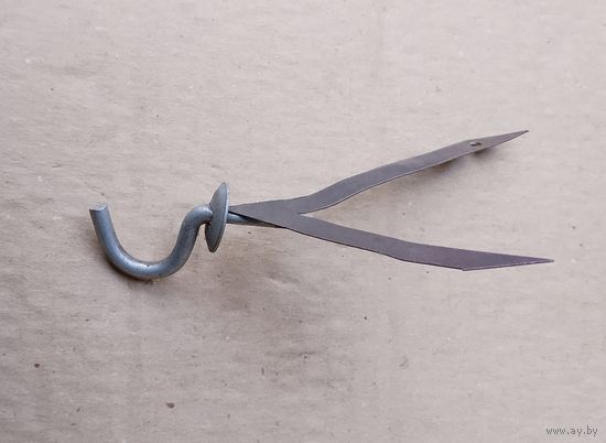 СССР: крючок (с закладкой) для камина, кухонной плиты. печи. Цена за один.