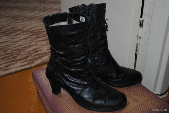 Тёплые женские_САПОГИ_(Чёрн.жата я-мат.кожа)_Зимние_Б.У._1 00%_нат.кожа/кожаные_(нат .мех.)_гос.Польша_реально сойдут на_37/37,5-38_размер_на узкую или на средней полноты ножку!
