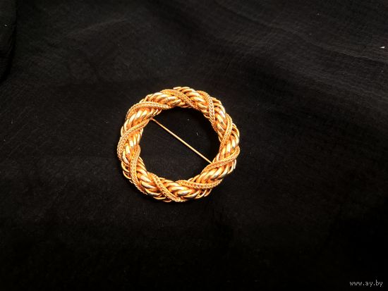 Брошь, круг