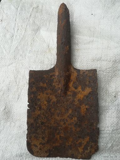 Антуражная лопатка. С рубля.