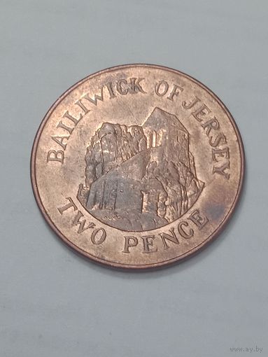 Джерси 2 пенса 2006 года .