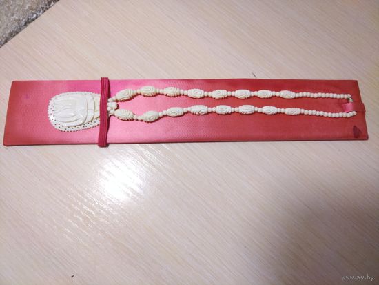 Ожерелье из кости
