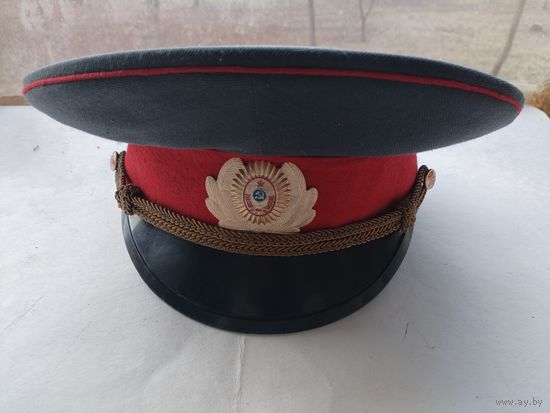 Фуражка повседневная офицера МВД СССР. размер 55