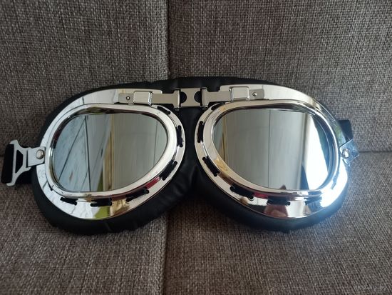 Очки мотоциклетные в ретро стиле новые.