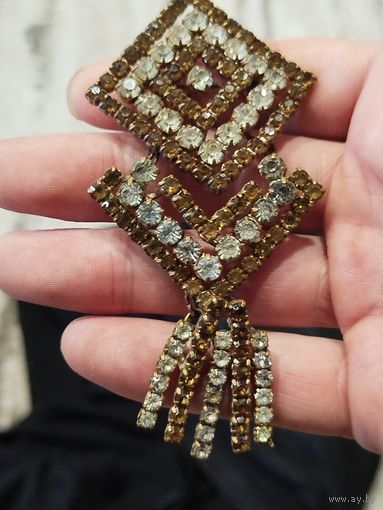 Огромная,шикарная брошь времён СССР,с рубля!