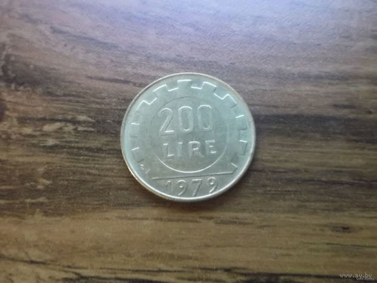 Италия 200 лир 1979