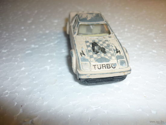 Модель авто Mazda RX7. Старый Китай. масштаб 1:64.