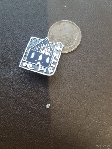 Значок тяжелый Пирита