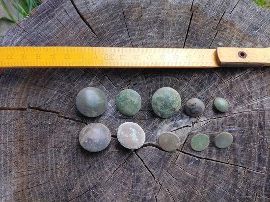 Пуговицы 10 штук (9). Находка