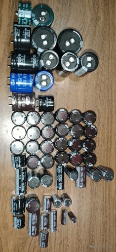 Лот конденсаторов